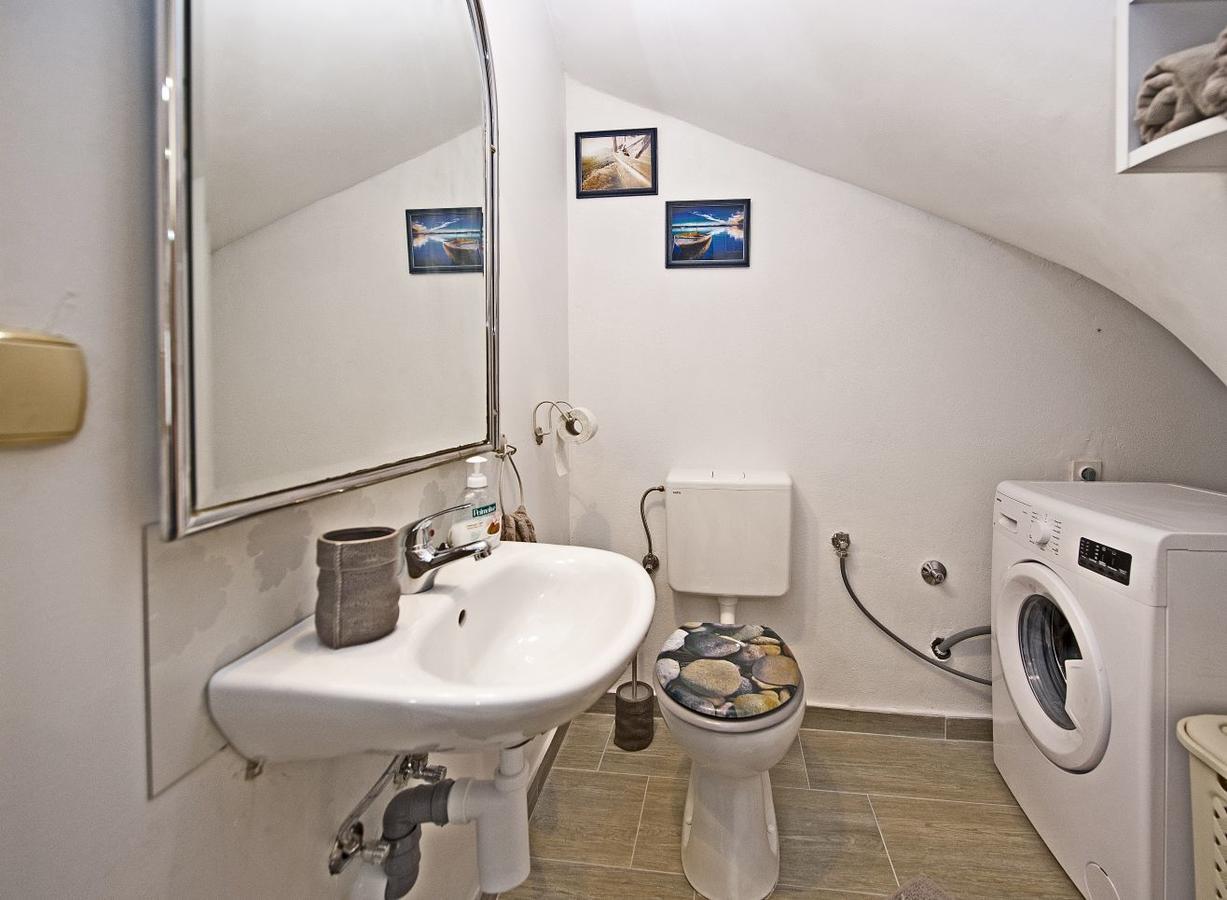 Holiday Home Listesi 1 Трогир Экстерьер фото